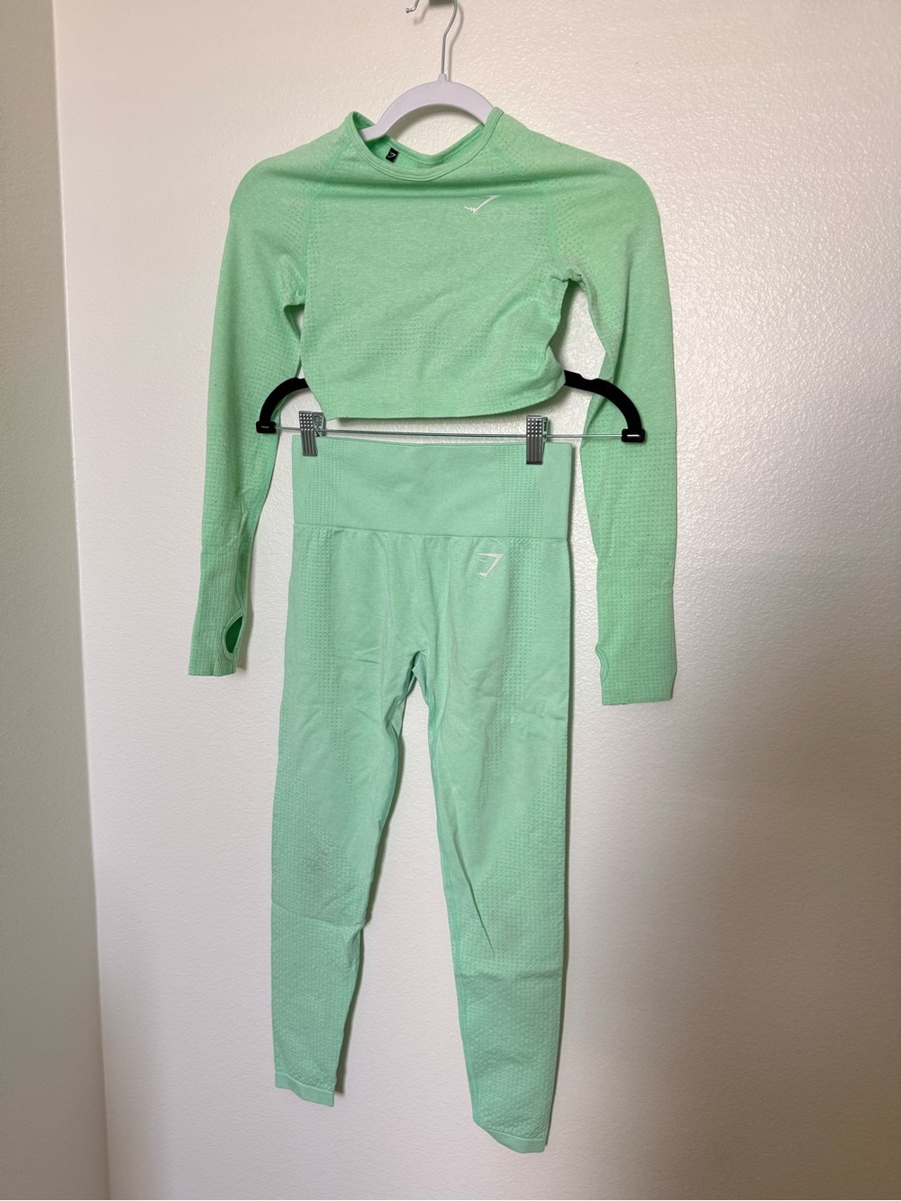 Gymshark Mint Green Seamless Crop Top, sports bra & High-Waist Leggings Set